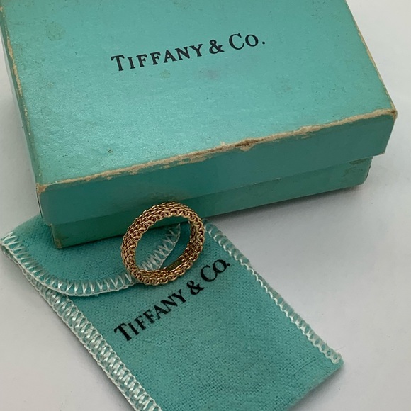 Tiffany&co 18 Kt Somerset Mesh Ring Size 5 - Picture 10 of 12